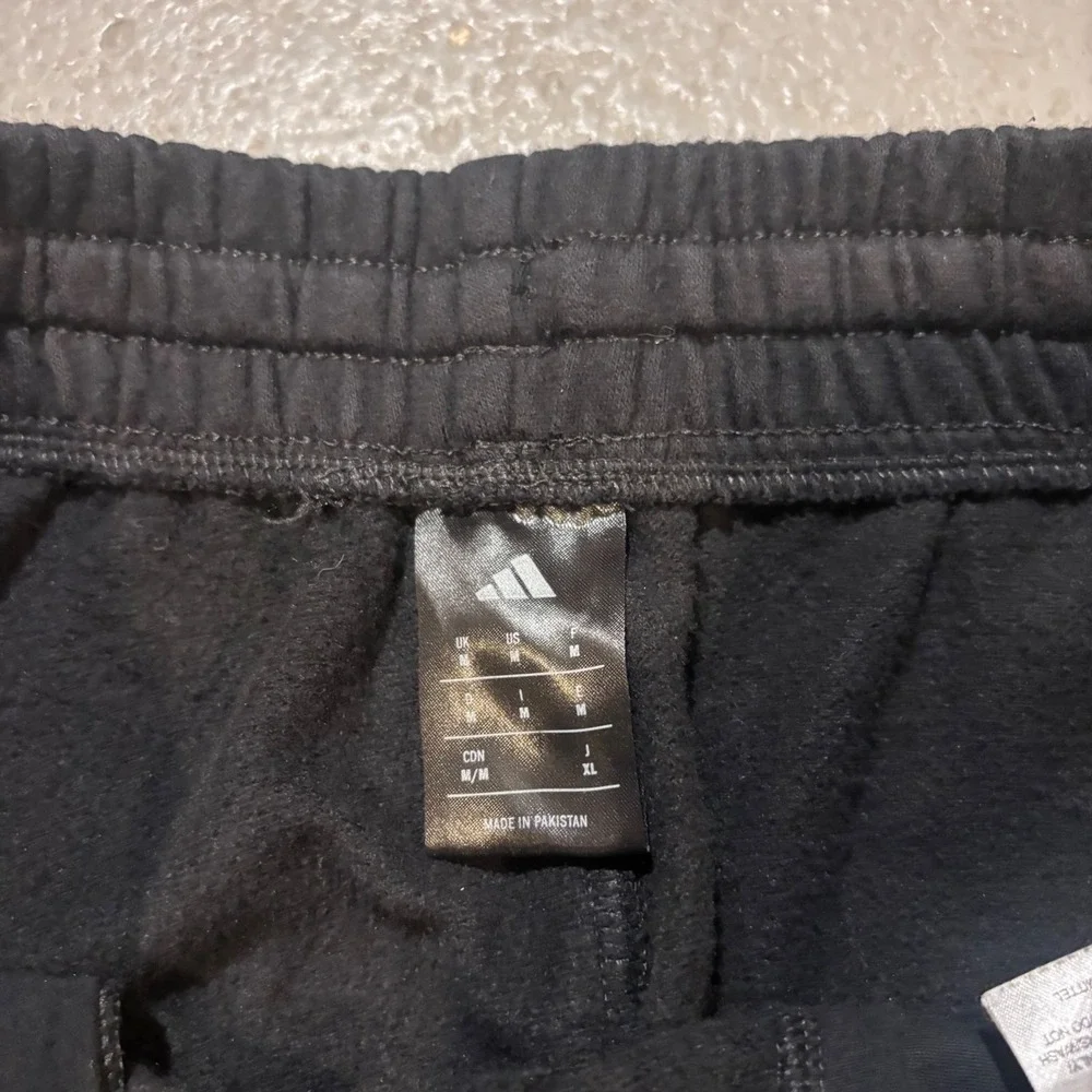 Adidas Track Pants Mens Medium Black  3-Stripe Fleece Joggers Sweatpants